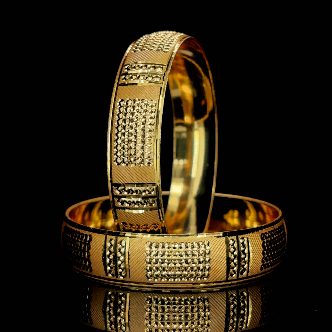 Aira Bangles (Set of 2)