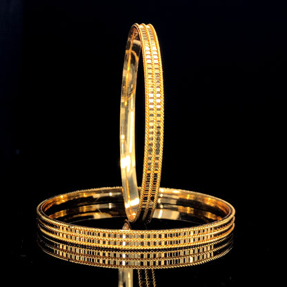 Aashini Bangles (Set of 2)