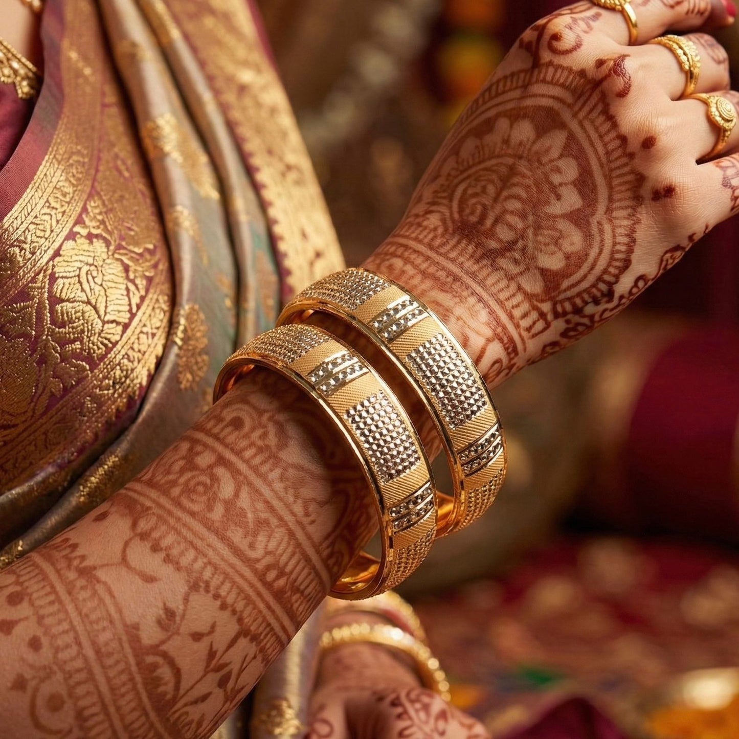 Aira Bangles (Set of 2)