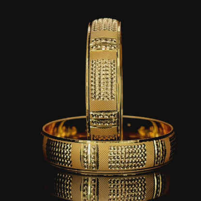 Aira Bangles (Set of 2)