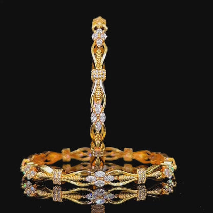 Lehar Bangles (Set of 2)